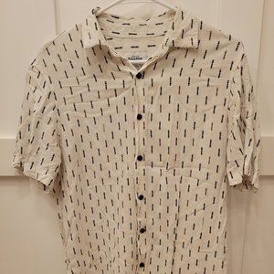 Pull&Bear Men's Short Sleeve Shirt - Medium